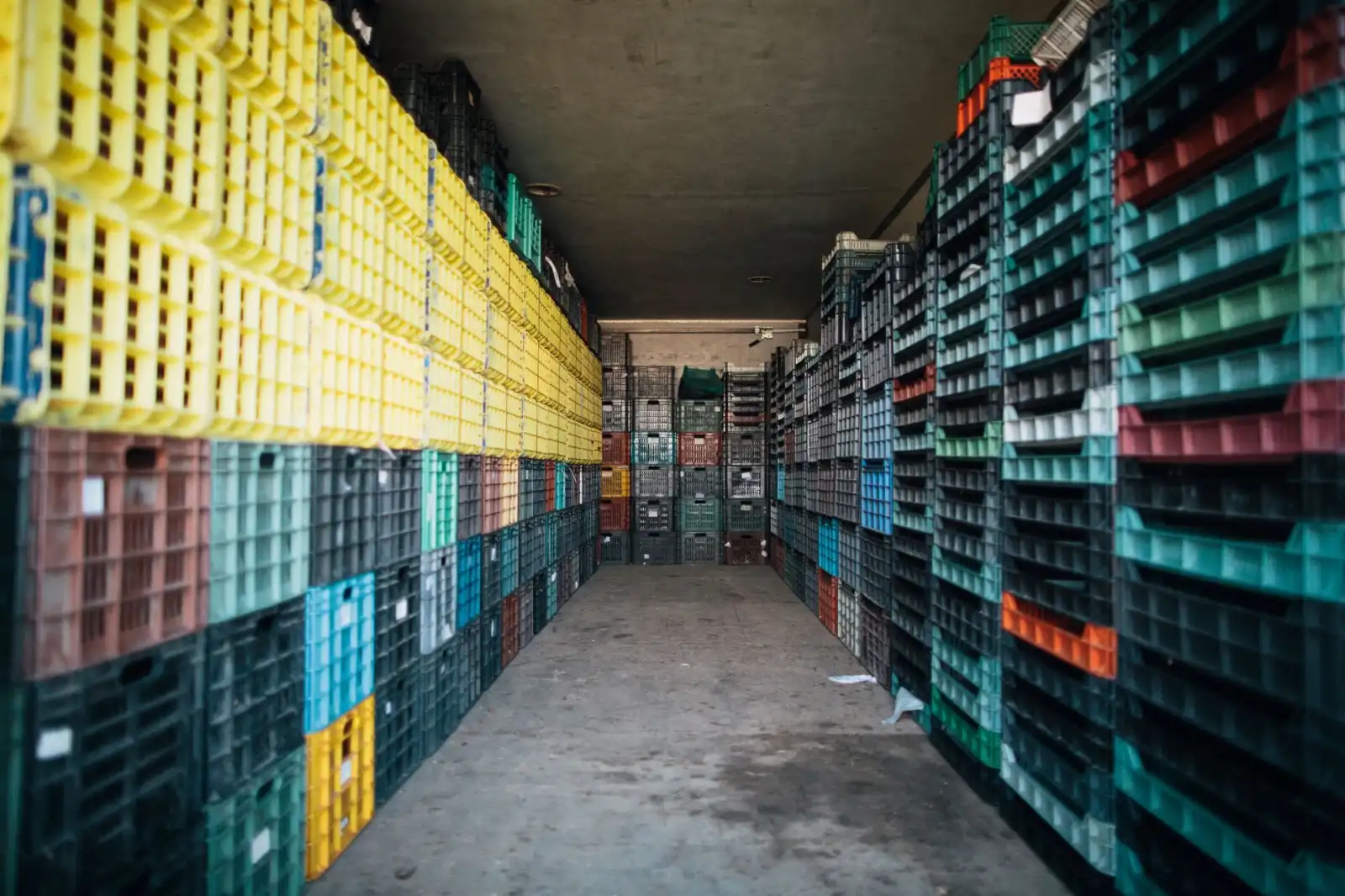 建材行业圆振动筛与直线振动筛应用场景及效益对比